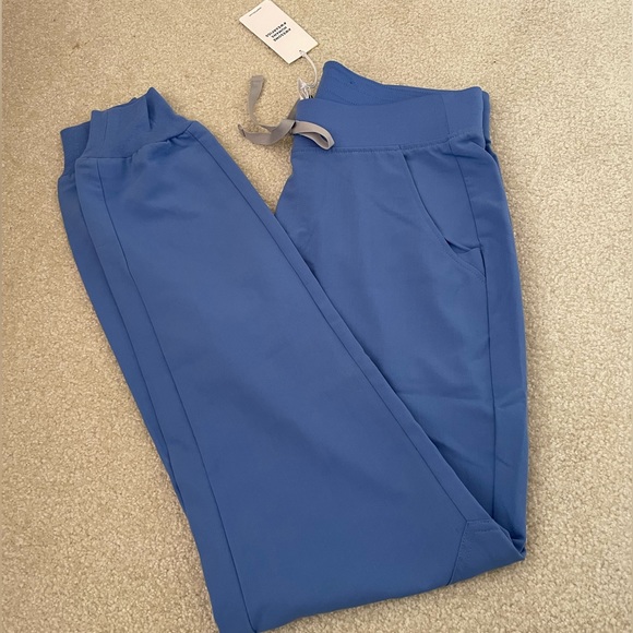 Figs Joggers - Picture 2 of 3